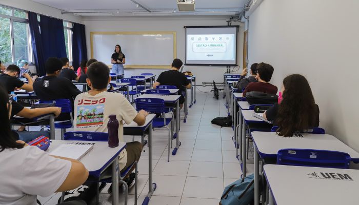 Paraná é o quarto estado com mais estudantes universitários do Brasil, aponta censo